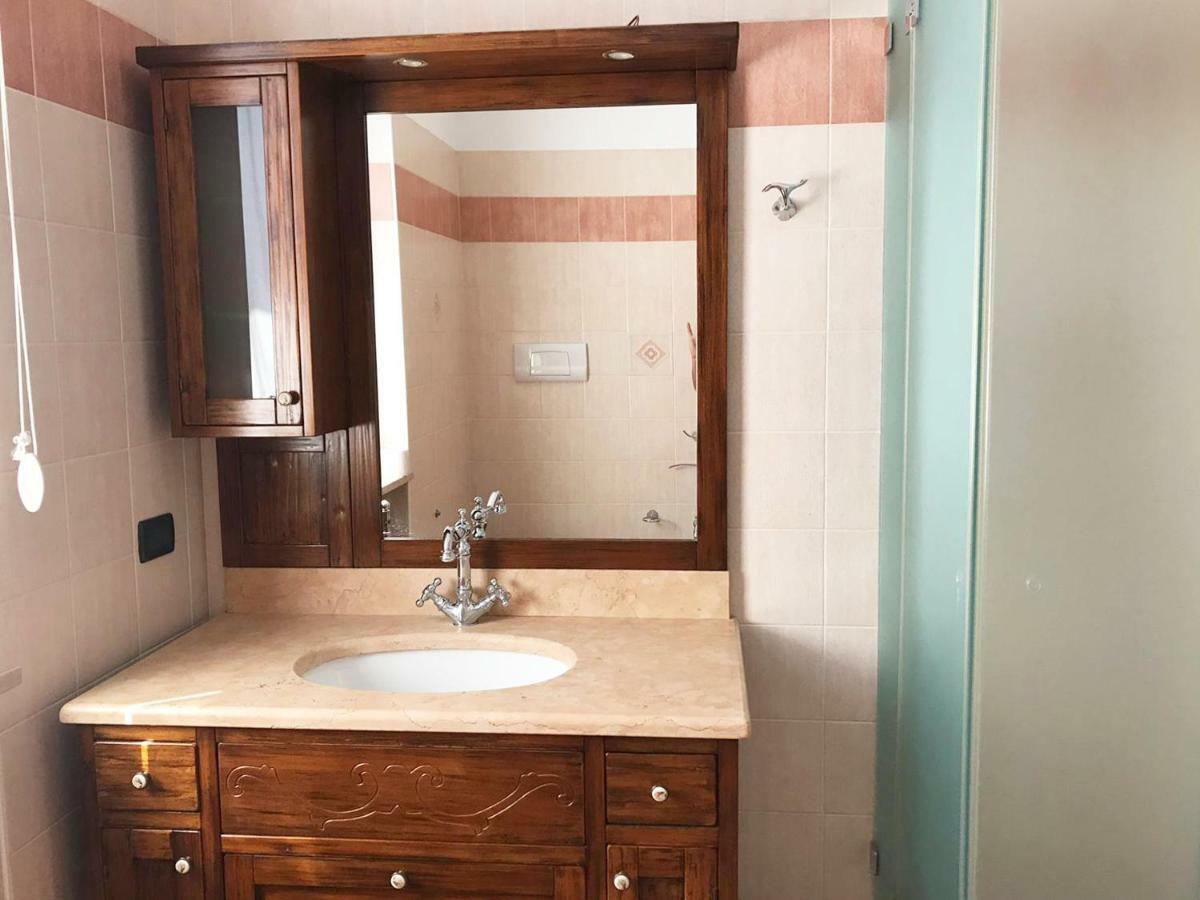 Villa The Sweet Rose With Pool Manerba del Garda Eksteriør bilde