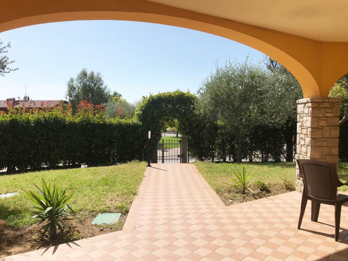 Villa The Sweet Rose With Pool Manerba del Garda Eksteriør bilde