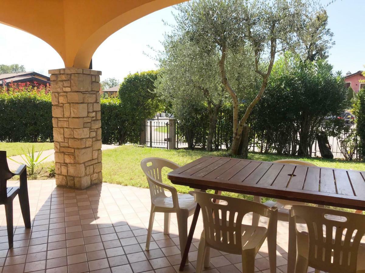 Villa The Sweet Rose With Pool Manerba del Garda Eksteriør bilde